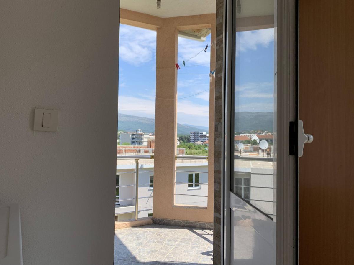 Guest House Koliqi - Hotel & Apartments ウルツィニ エクステリア 写真
