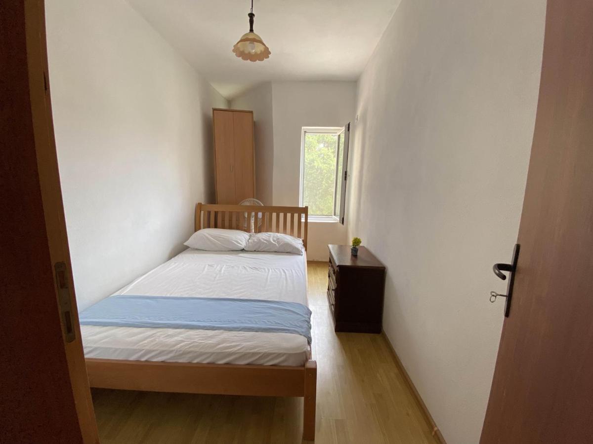 Guest House Koliqi - Hotel & Apartments ウルツィニ エクステリア 写真