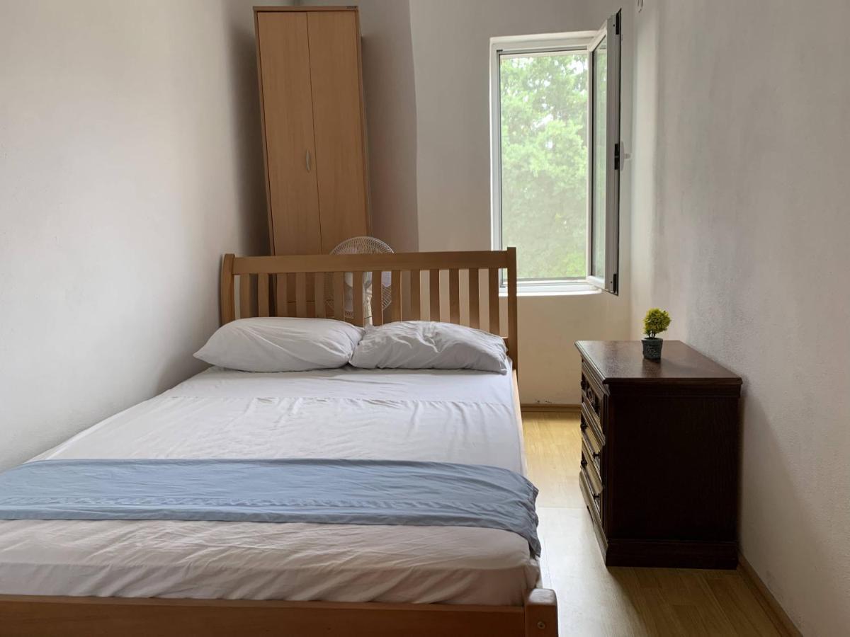 Guest House Koliqi - Hotel & Apartments ウルツィニ エクステリア 写真