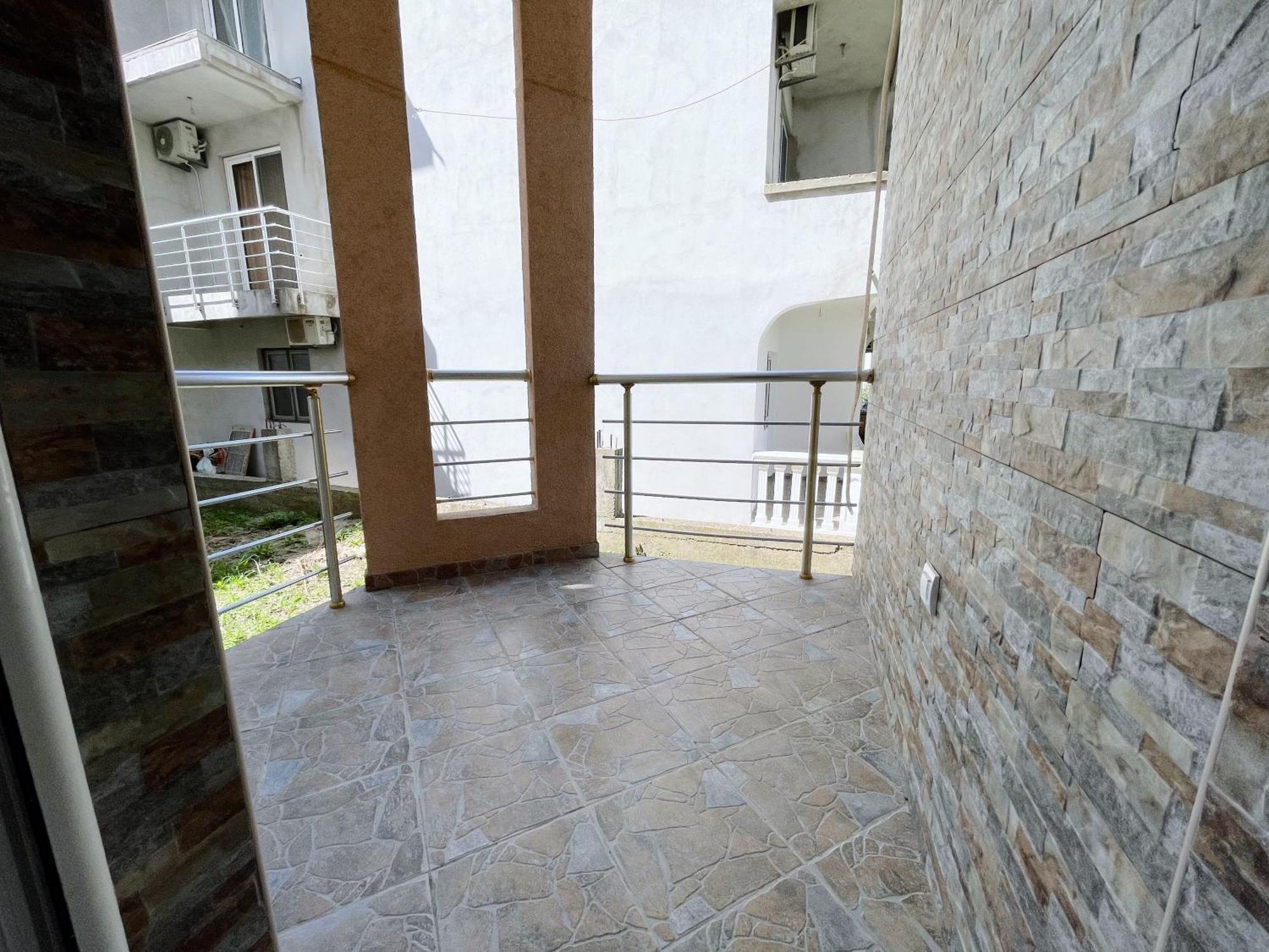 Guest House Koliqi - Hotel & Apartments ウルツィニ エクステリア 写真